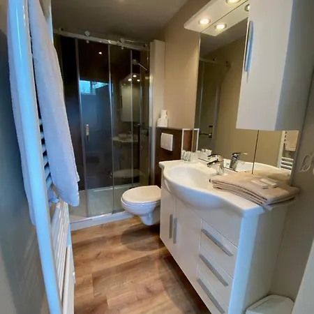 De Hoofdige Boer Almen