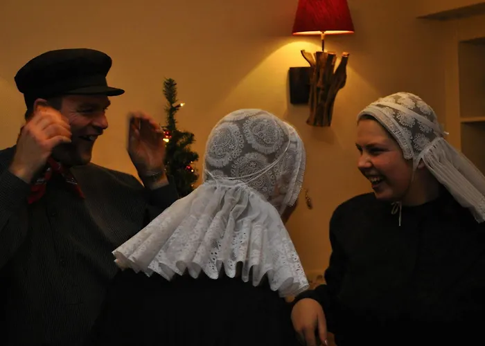 De Hoofdige Boer Hotell Almen